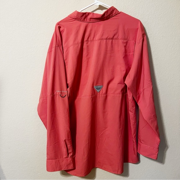 Columbia Coral Long Sleeve Button Down Fishing Shirt - Picture 5 of 5